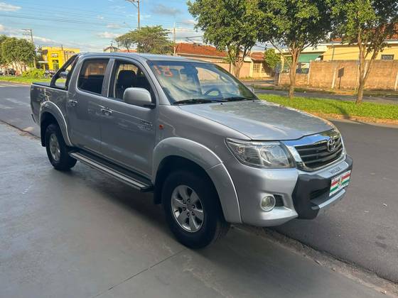 TOYOTA HILUX 2.7 SR 4X2 CD 16V FLEX 4P AUTOMÁTICO